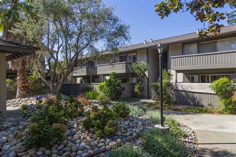 575 S Rengstorff Ave 160, Mountain View CA, is a Apartment home that contains 800 sq ft and was built in 1968. . 575 south rengstorff avenue